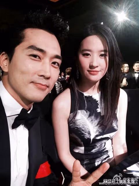 劉亦菲只愛宋承憲,大女生感情觀不輸黃亦玫,嚮往一起成長的愛情
