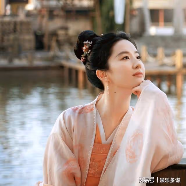 劉亦菲只愛宋承憲,大女生感情觀不輸黃亦玫,嚮往一起成長的愛情