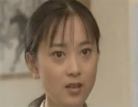 她是最乾淨的女演員,與小丈夫結婚18年零緋聞,把婆婆當親媽對待