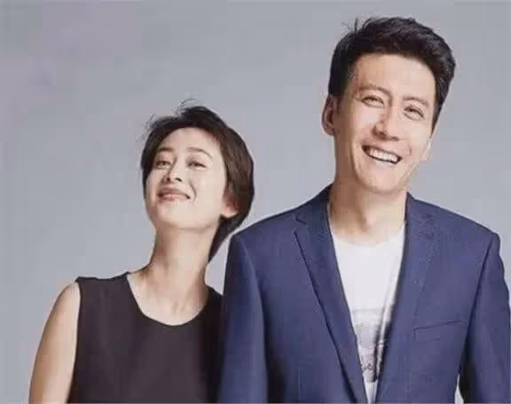 她是最乾淨的女演員,與小丈夫結婚18年零緋聞,把婆婆當親媽對待