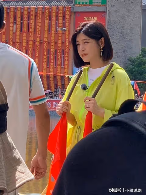 和陳曉婚變是真的嗎?陳妍希現身「雙頰浮腫」疑似哭過?