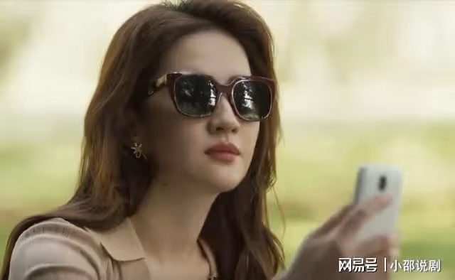 玫瑰的故事:黃亦玫二胎遭流產,幕後真兇是莊國棟