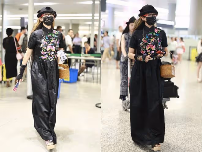 楊麗萍不愧是跳舞出身，60多歲身材也不錯，感覺比小姑娘身材都好