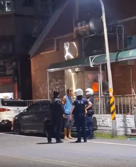 唐治平遊蕩礁溪頭城　拍打路邊車輛被報警