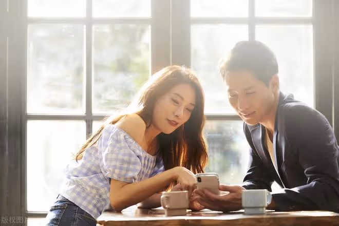 遠嫁女常受婆家人欺負,當她想選擇了結此生時突然清醒了