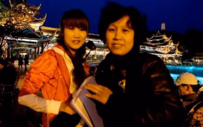 回顧:汶川地震時,妻子執意先救丈夫,丟失雙腿,遭丈夫狠心拋棄