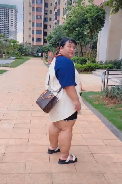 男子曬老婆婚後胖到二百多斤，網友：花同樣的錢，你抱了個最大的