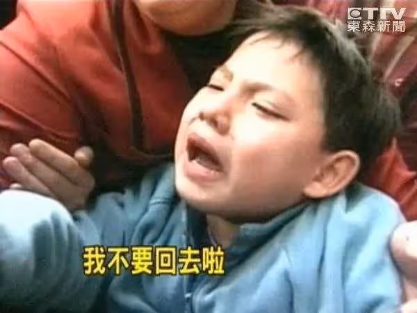哭喊要留台灣！當年吳憶樺「被強制帶走出國」卻淪不良少年 10年後「跨海來台灣認親」畫面動容…