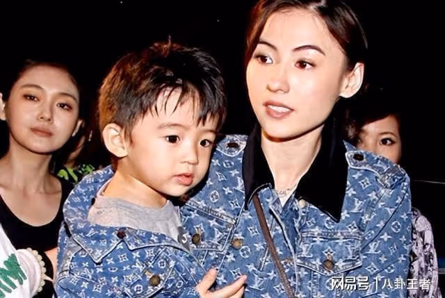 大瓜!張柏芝4胎已誕生?子宮脫垂昏睡16天,謝霆鋒遭大兒子痛斥