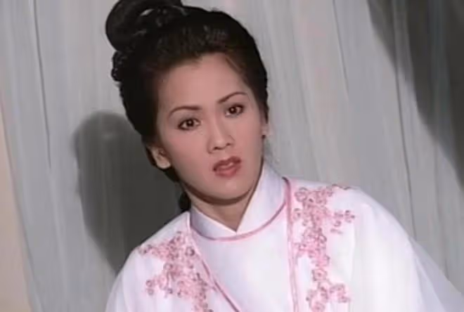 新射鵰:包惜弱像村姑,這顏值能讓王爺痴迷?何晴版才是真絕色!