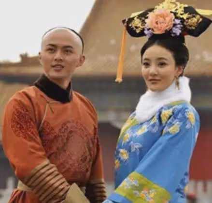 他是蔣欣前男友,也是張佳寧前男友,長得帥演技好,卻戲紅人不紅