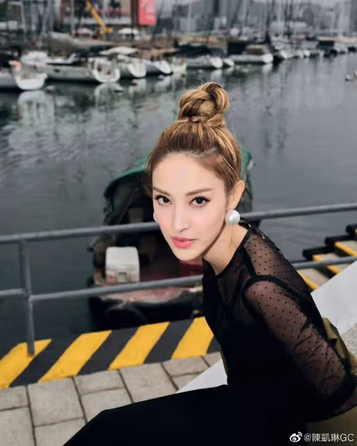 TVB視帝妻子陳凱琳獲好友慶生！兩夫妻到麗江度假，女方拒生四胎
