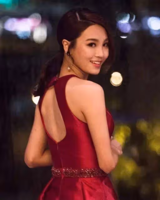 TVB離巢小花曝幫同事背黑鍋，並非遲到被雪藏，遲到的是另一位藝人