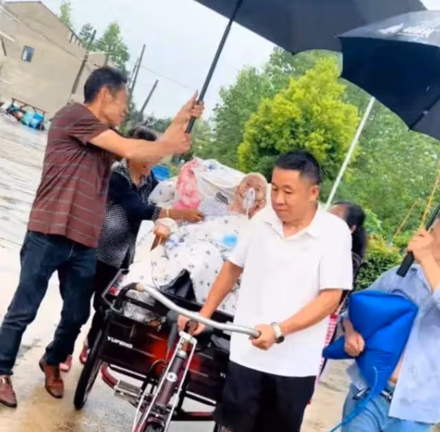 《親愛的》原型孫海洋父親去世：孫卓高考後，曾回家最後一見
