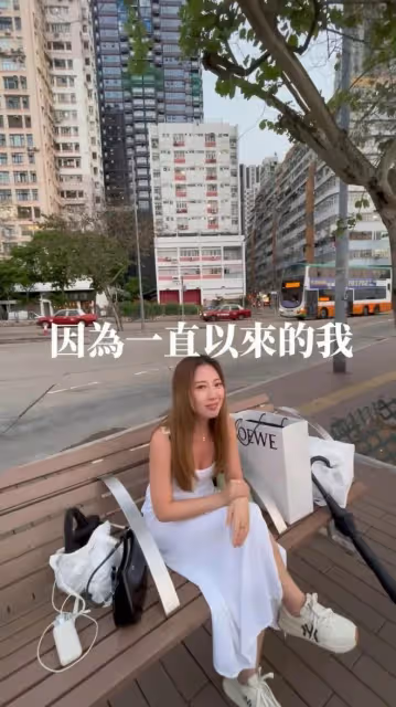 前TVB小花自拍視頻宣布與男友分手,網民批評她好做作博流量