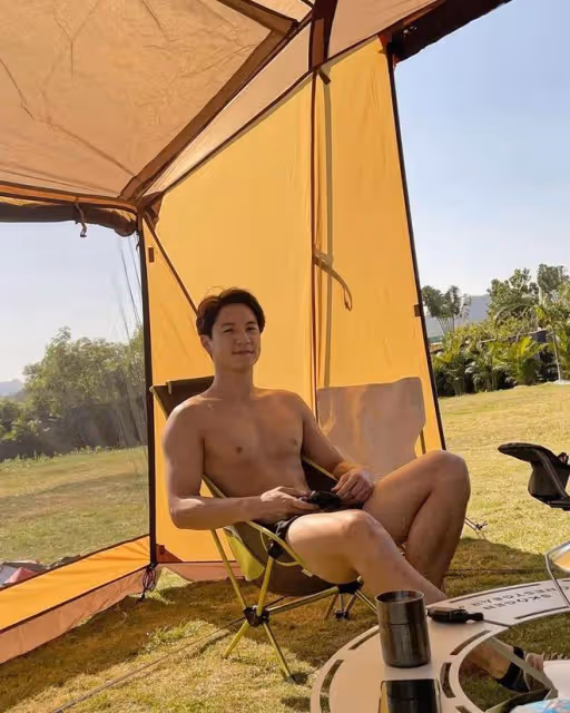 TVB男星生日曬半裸福利照,好友留言急召回家,曾因不雅片險斷送前程
