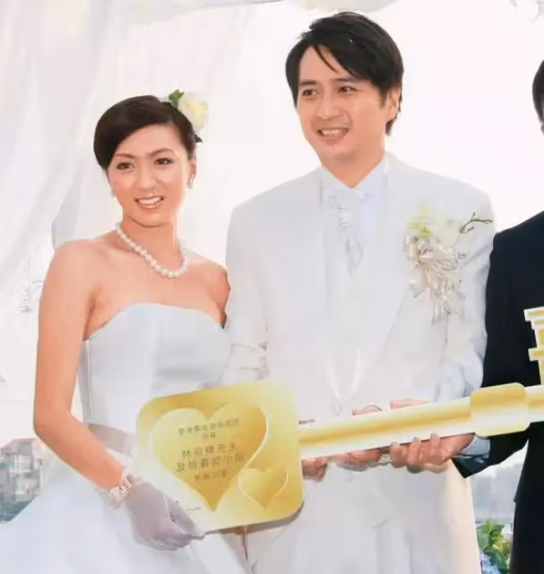 聽聞女星離婚感突然!TVB視帝傳當年被女方狂親激怒新郎,本人開腔回應