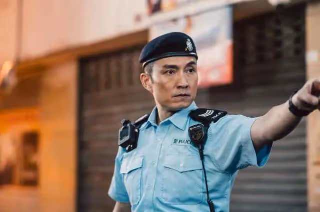 聽聞女星離婚感突然!TVB視帝傳當年被女方狂親激怒新郎,本人開腔回應