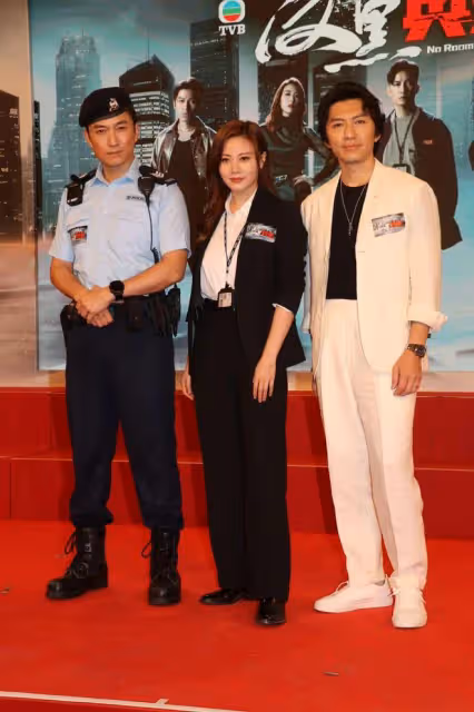 聽聞女星離婚感突然!TVB視帝傳當年被女方狂親激怒新郎,本人開腔回應