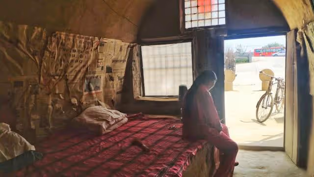 農村小伙和女知青結婚,發達後拋棄原配,岳父卻把他打回原形