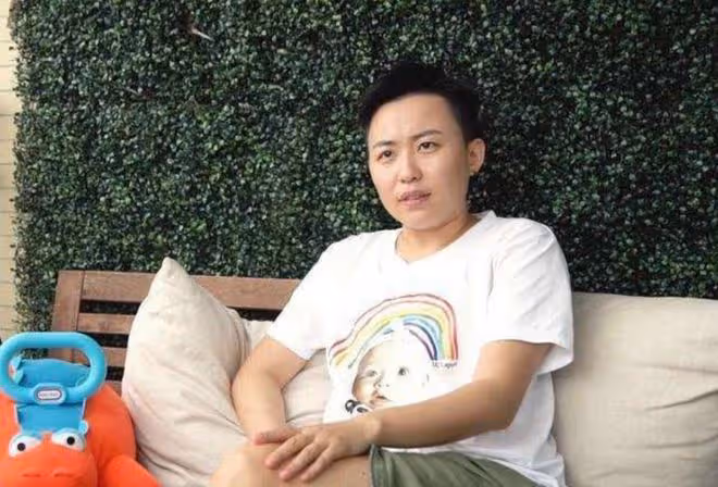 2019年,吉林女富豪50萬買精子,生下五國混血女兒,如今怎樣了?