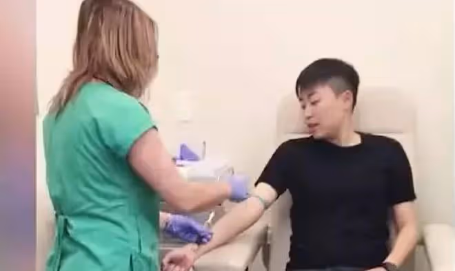 2019年,吉林女富豪50萬買精子,生下五國混血女兒,如今怎樣了?