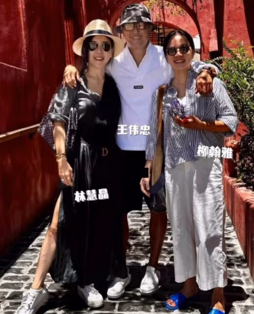 阿雅的女兒都這麼大了?長相黝黑像混血,在西雅圖和王偉忠合影