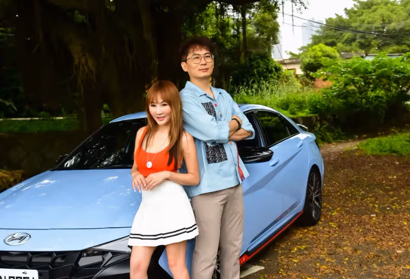 獨家｜10億身家女歌手王宥忻離婚還爽收200萬跑車　富商前夫喊話：失去才知珍惜