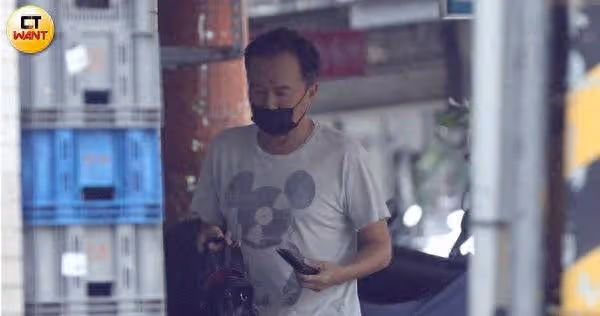孫鵬救回婚姻「載狄鶯出門」 夫妻不良習慣被直擊…下車丟兩包