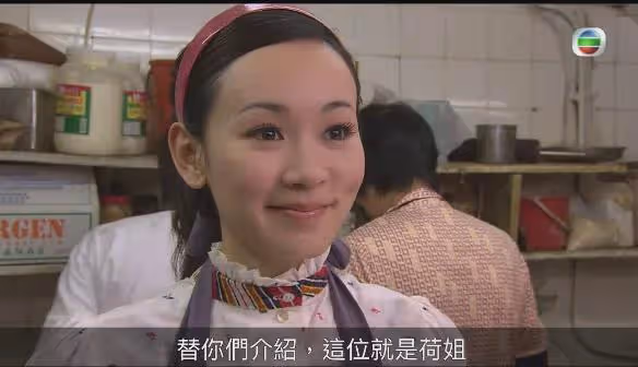45歲港姐內地不間斷直播!網友驚訝不見憔悴!曾未婚產子生父成謎