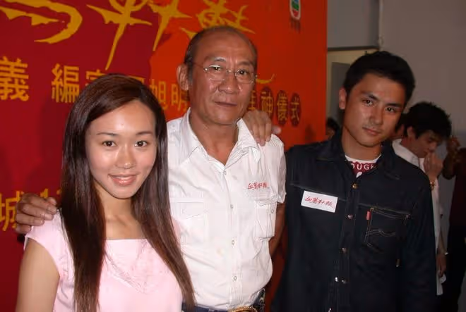 45歲港姐內地不間斷直播!網友驚訝不見憔悴!曾未婚產子生父成謎
