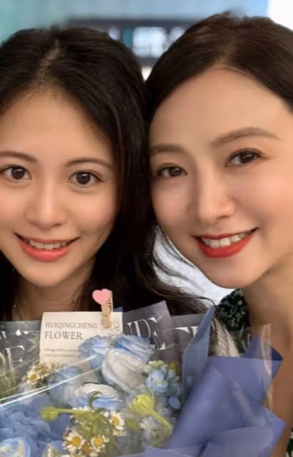 TVB前女星與16歲女兒跳舞!女兒高顏值受關注!網友大讚像兩姐妹
