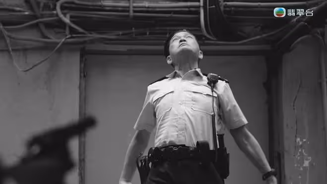 TVB警匪劇昨晚首播!2月離世男星剛出場即被一槍打中!