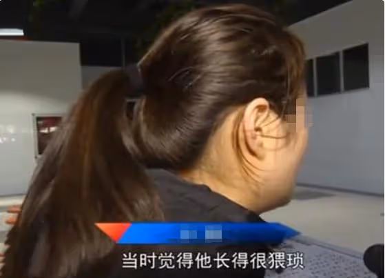 21年,江西女孩在女廁遇色魔,被揩油時:我給你1千,你去嫖娼