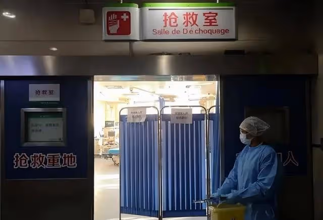 回顧:腦死亡少女捐獻器官,父母簽完協議書,主任:別捐我能救活