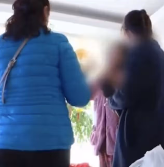 回顧:保姆為拆遷款嫁老頭,丈夫剛死喜笑顏開,翻開房產證後崩潰