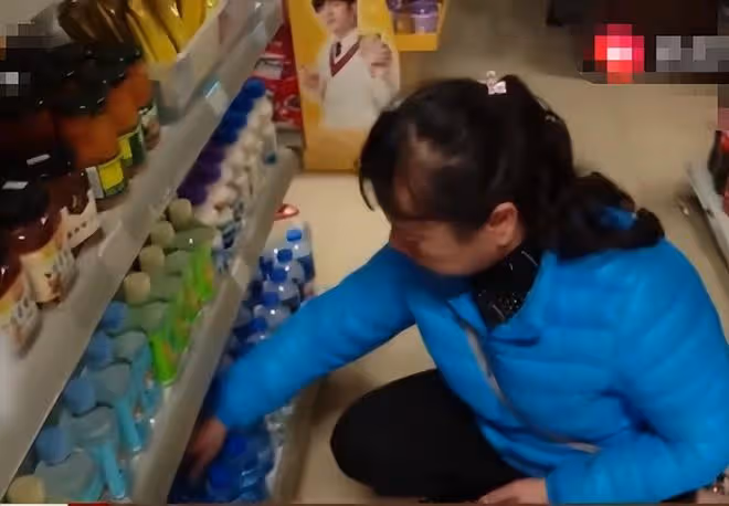 回顧:保姆為拆遷款嫁老頭,丈夫剛死喜笑顏開,翻開房產證後崩潰