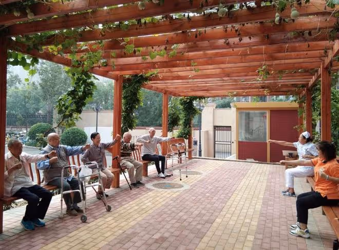 回顧:新型養老方式「酒店養老」,90歲奶奶親自體驗後,不想走了