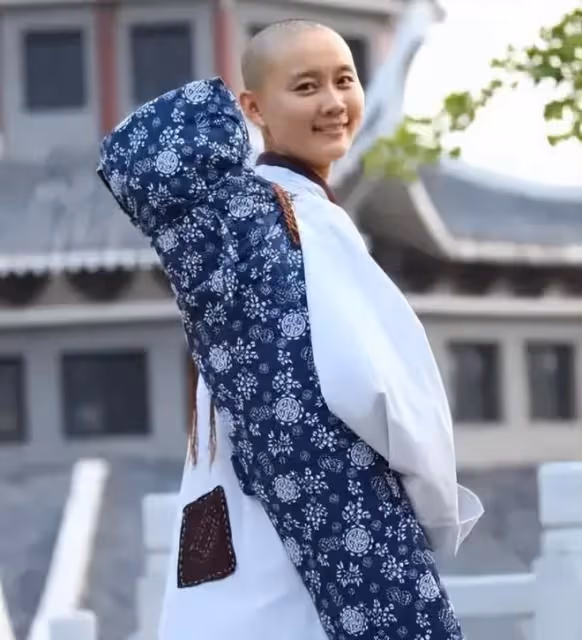 2008年,父母支持985高校的女兒退學當尼姑,14年過去後悔了嗎?