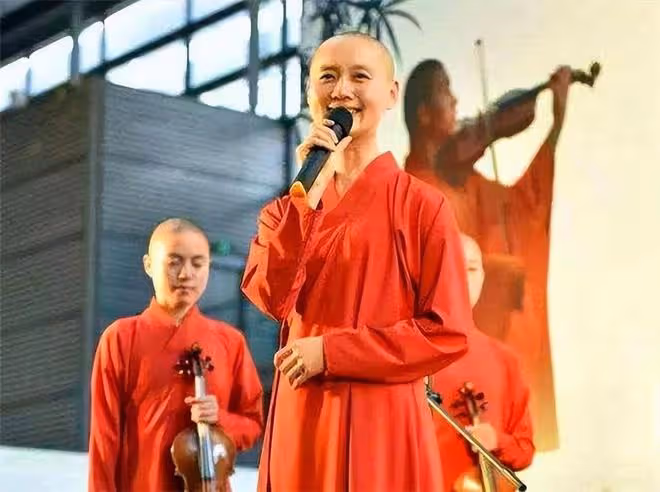 2008年,父母支持985高校的女兒退學當尼姑,14年過去後悔了嗎?