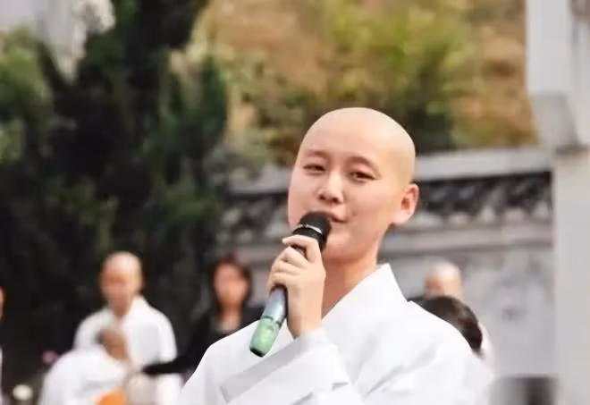 2008年,父母支持985高校的女兒退學當尼姑,14年過去後悔了嗎?