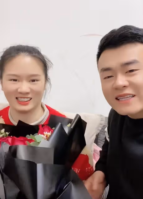 回顧:婆婆照顧兒媳成網紅?兒媳意外成植物人,她2年拍800條視頻
