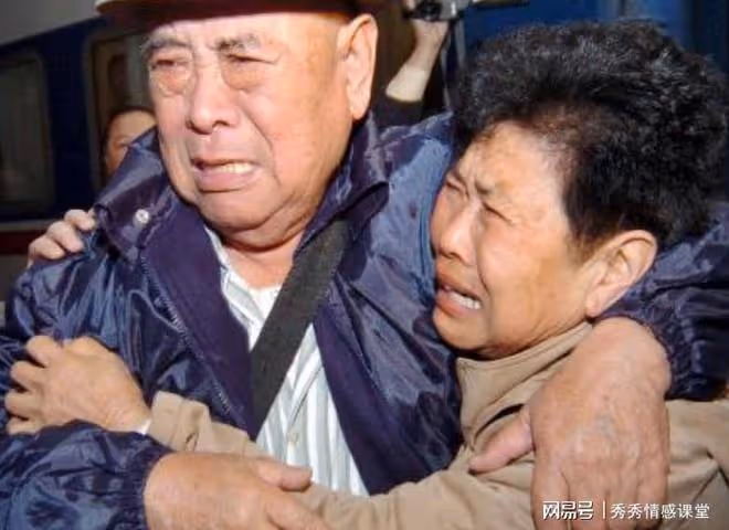 三叔娶了流浪女人,不久後女人悄然離開,可一年後她又回來了