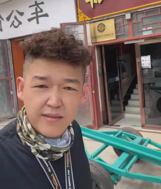 噩耗!網紅瘋子哥車禍身亡,海拔4380米騎行8300公里,細節公布!