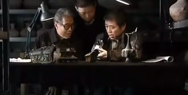 黑龍江一學生撿到奇怪「樹葉」,考古專家10元收走,今成鎮館之寶