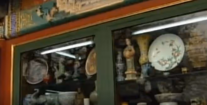 老農拆房子掉出古畫,當廢紙5塊錢賣了,如今竟成5億的鎮院之寶