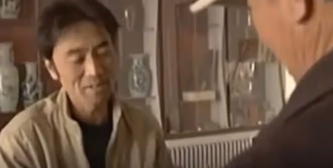 老農拆房子掉出古畫,當廢紙5塊錢賣了,如今竟成5億的鎮院之寶