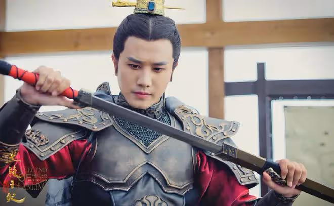吻戲拉絲的「莊國棟」,曝光戀情,女友是個耍大牌的小太妹?