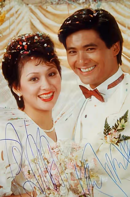 「跟發哥牽手」的美女是誰?顏值堪比林青霞,能夠認出她的人年紀一定不小了!