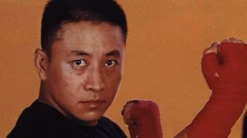 回顧:出身武術世家的李旭,時薪達28萬,能用筷子穿透3毫米鋼板